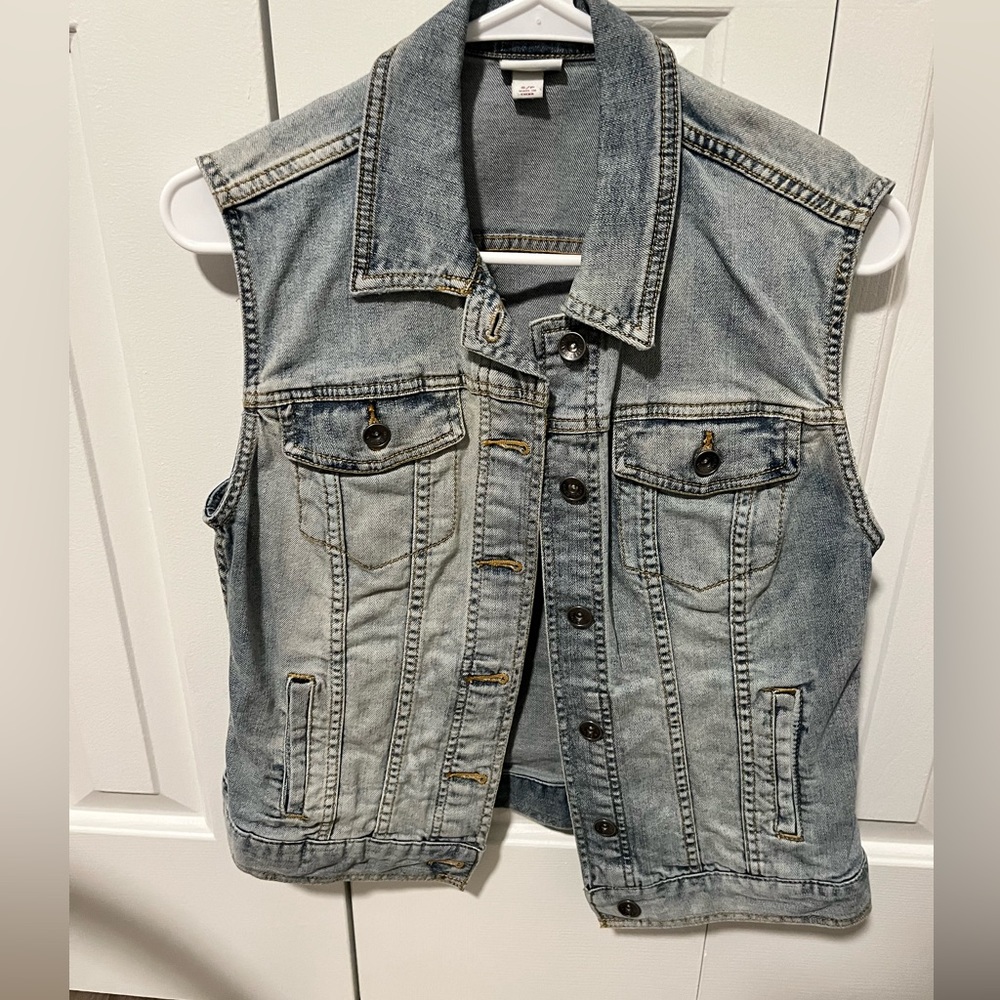 Women’s Denim Vest